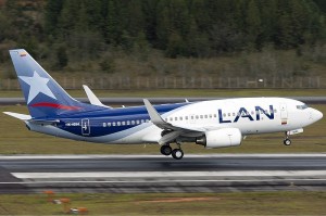 LAN Colombia - Boeing 737-700
