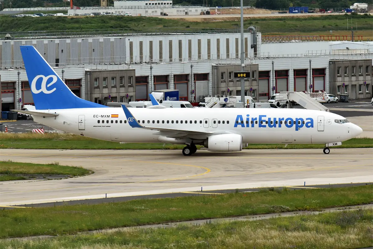 Los pilotos de Air Europa y Air Nostrum convocan a la huelga en España