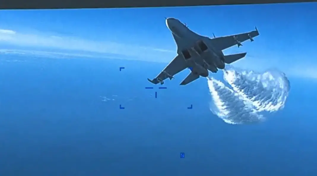 El video del derribo del drone de Estados Unidos por un caza Su-27 ruso, finalmente liberado